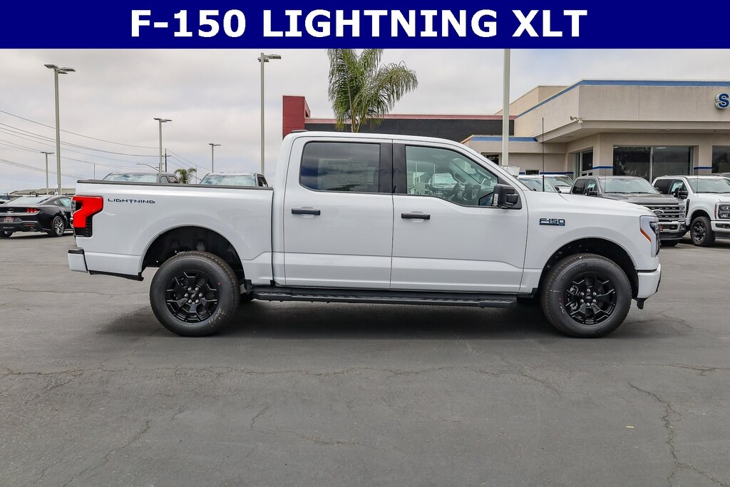 New 2025 Ford F-150 Lightning XLT Truck