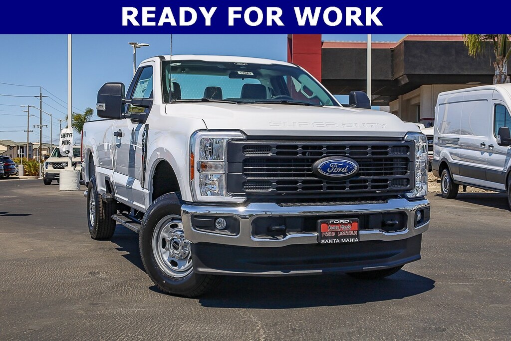 New 2025 Ford F-250SD XLT Truck