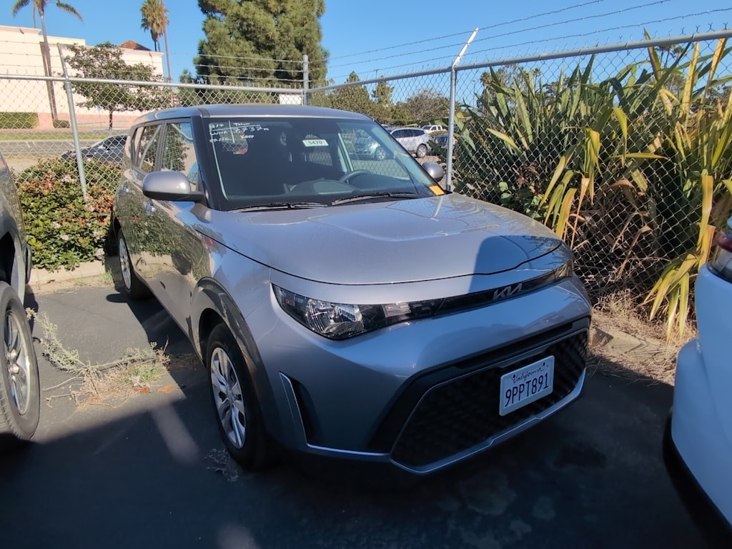 Used 2025 Kia Soul LX Hatchback