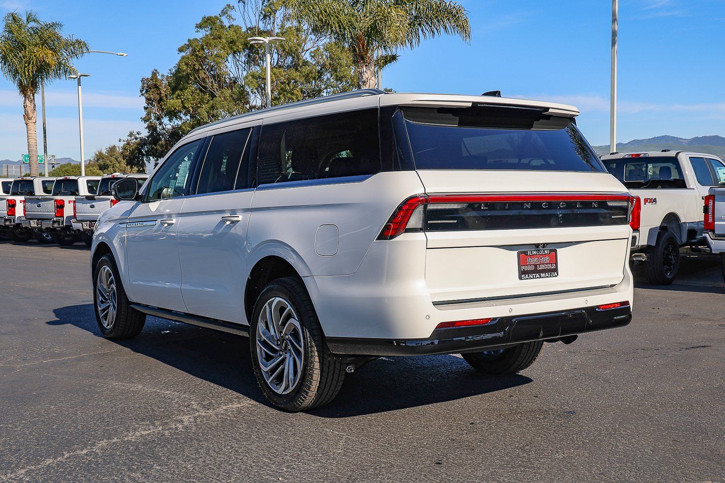 2026 Lincoln Navigator Reserve L - Photo 6