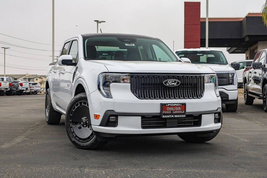 New 2025 Ford Maverick Lobo Standard Truck