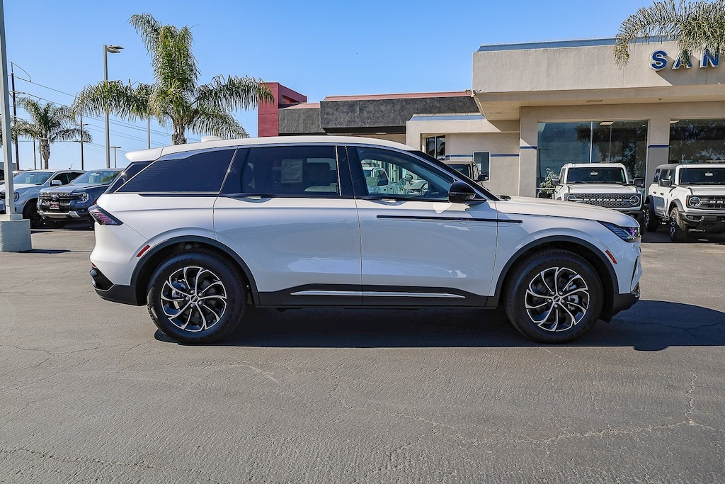 New 2026 Lincoln Nautilus Premiere SUV