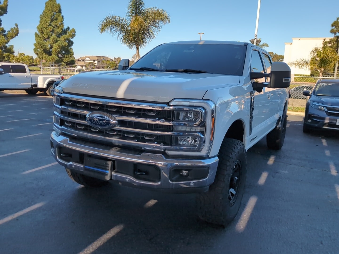 2023 Ford F-350 Super Duty Lariat's photo