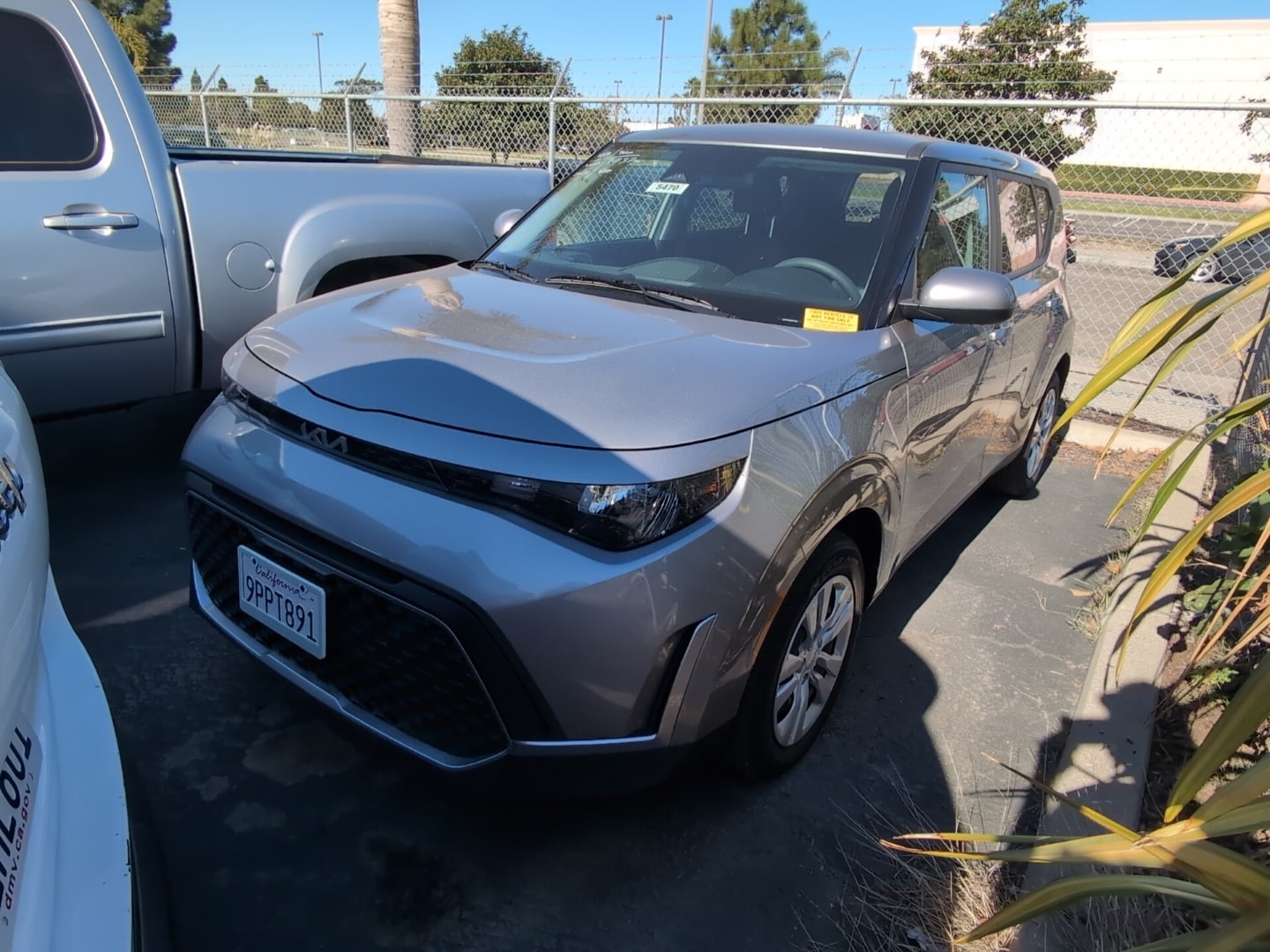 2025 Kia Soul LX's photo