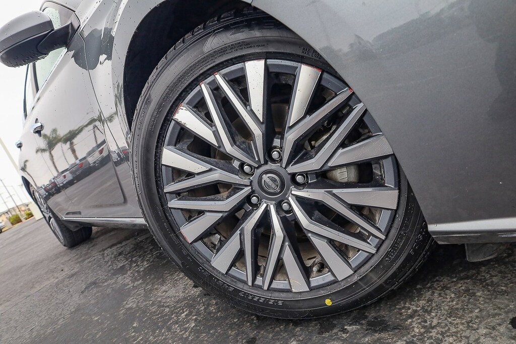 Used 2023 Nissan Altima 2.5 SV Sedan