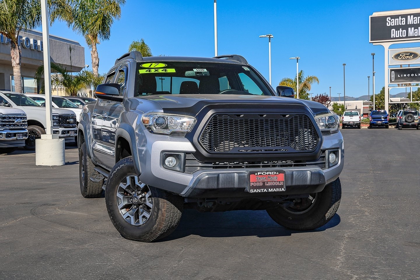 2017 Toyota Tacoma TRD Off Road's photo