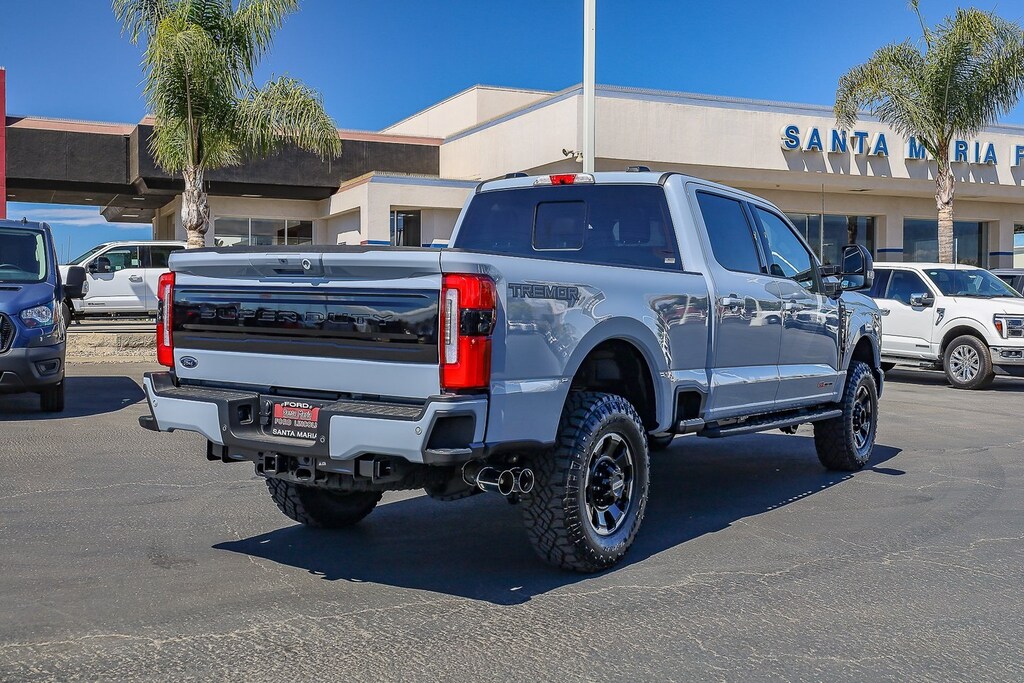 New 2025 Ford F-250SD Platinum Truck