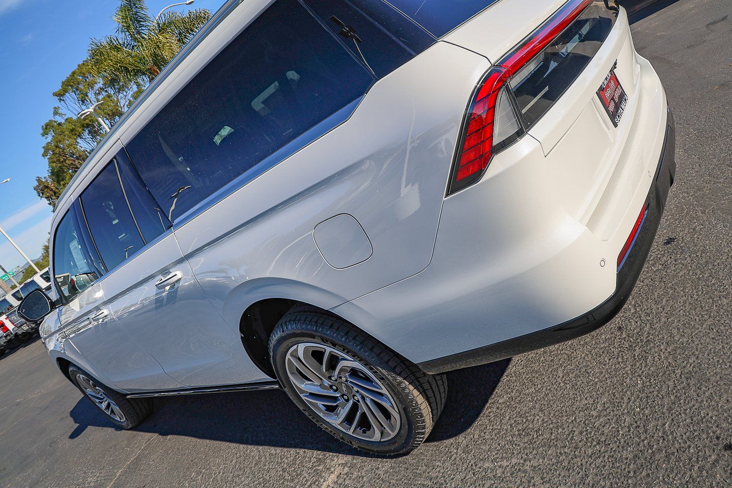 2026 Lincoln Navigator Reserve L - Photo 8