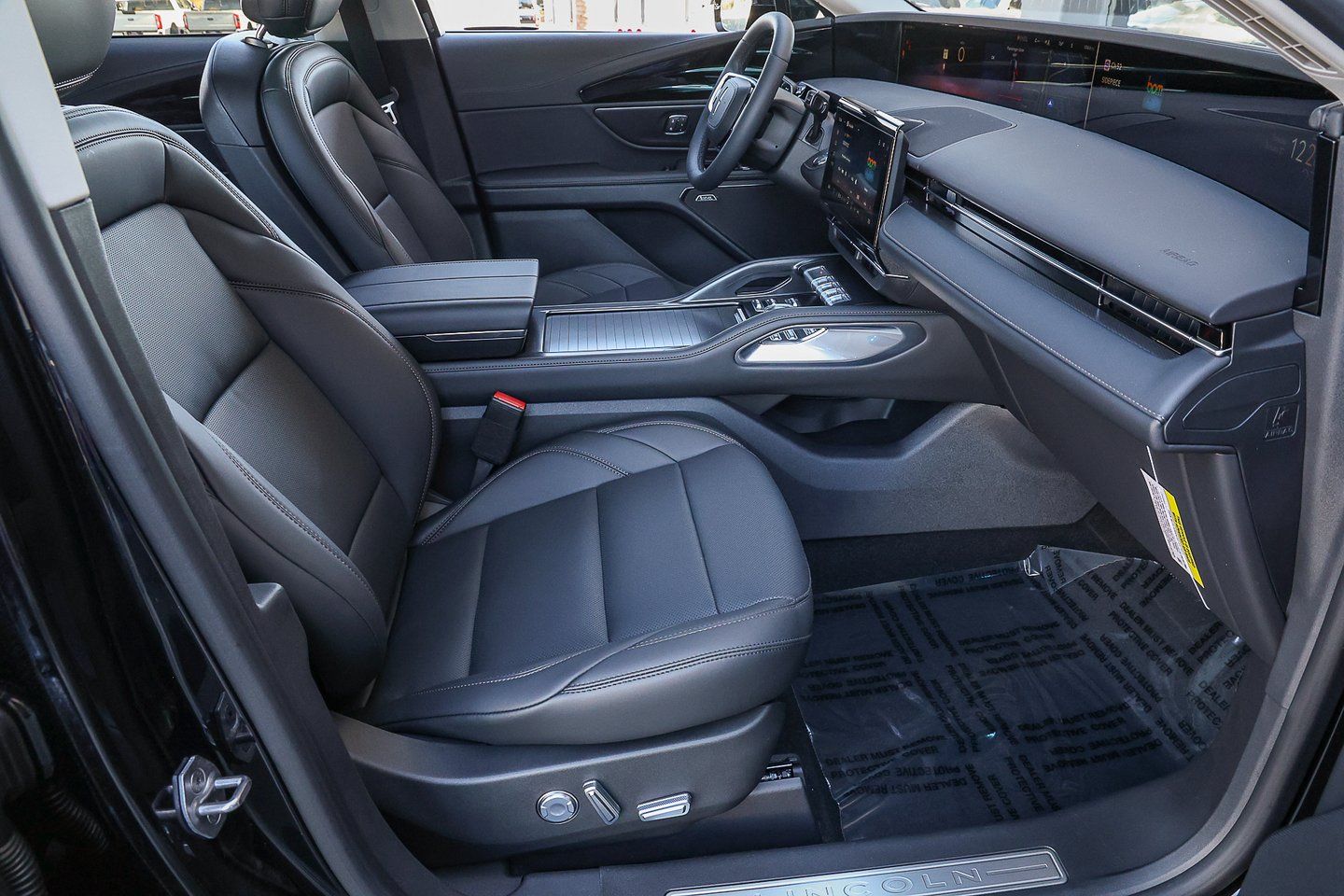 2026 Lincoln Nautilus Premiere - Photo 37