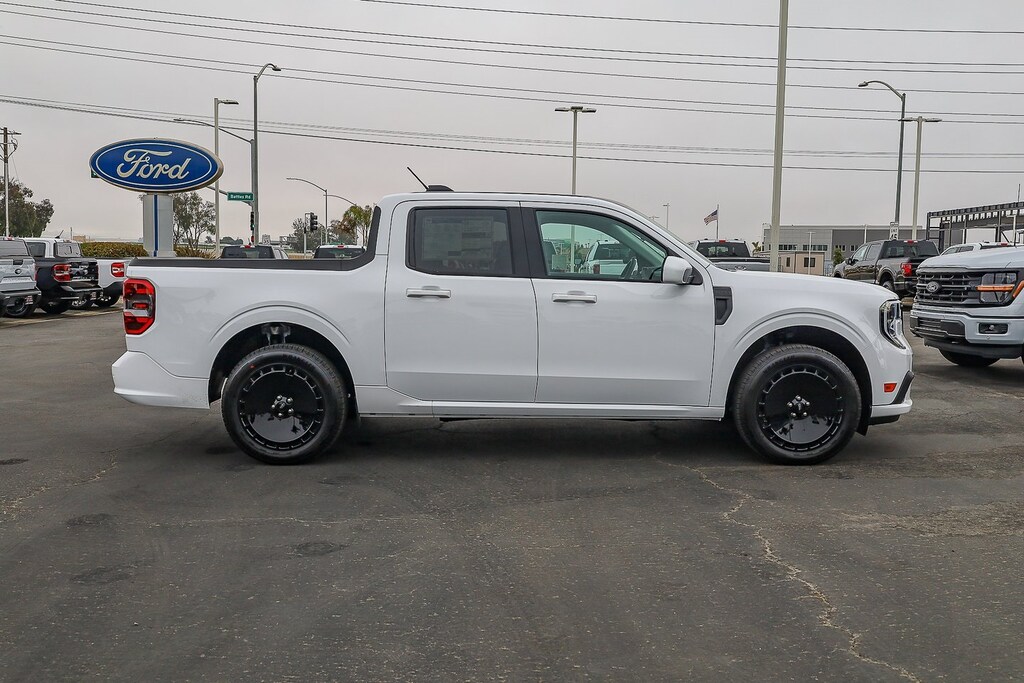 New 2025 Ford Maverick Lobo Standard Truck