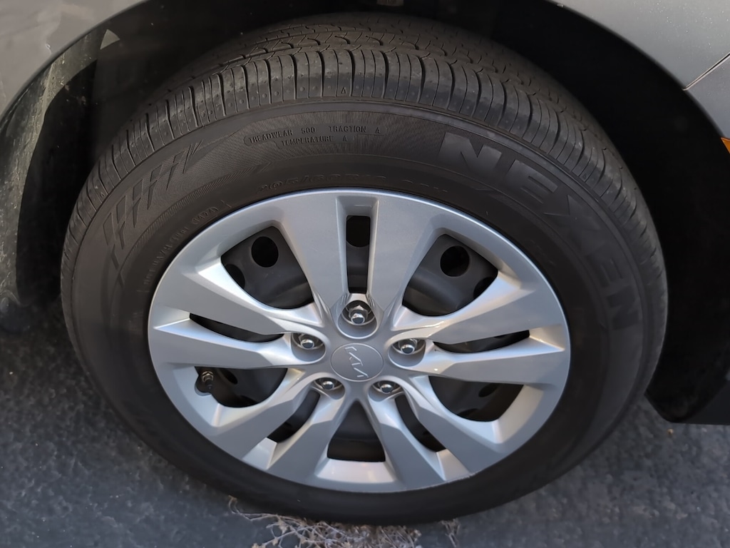 Used 2025 Kia Soul LX Hatchback