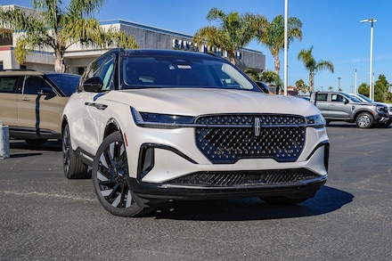 2026 Lincoln Nautilus Reserve SUV