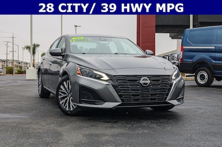 2023 Nissan Altima 2.5 SV Sedan