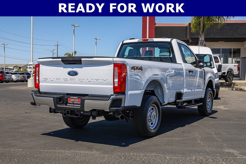 New 2025 Ford F-250SD XLT Truck