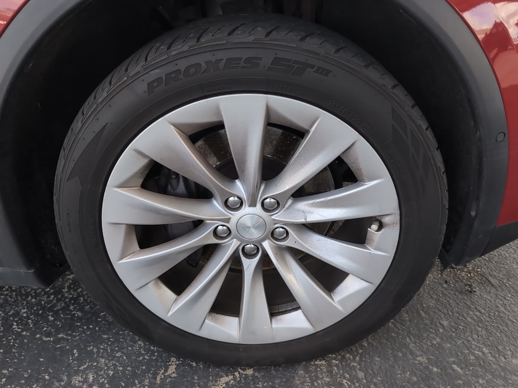 Used 2018 Tesla Model X 75D SUV