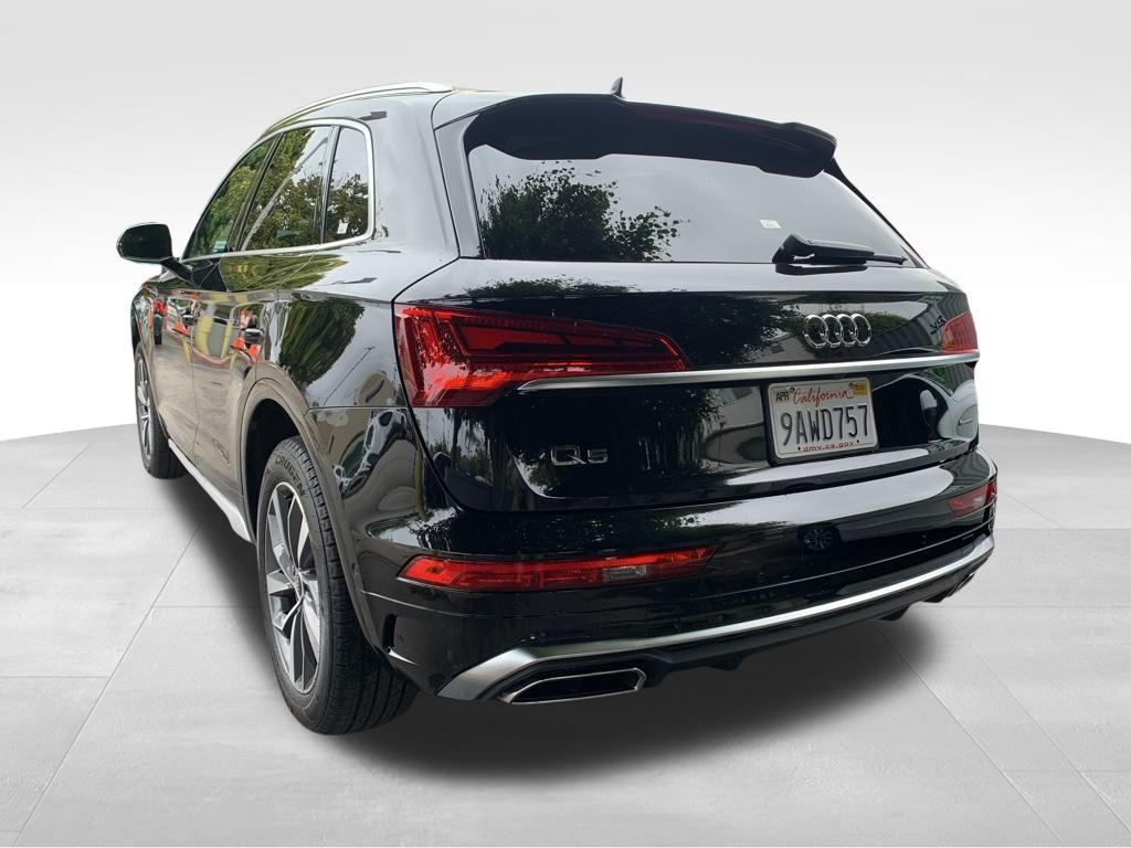 2022 Audi Q5 45 S line Prestige photo 3