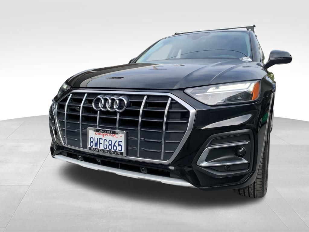2021 Audi Q5 45 Premium photo 2