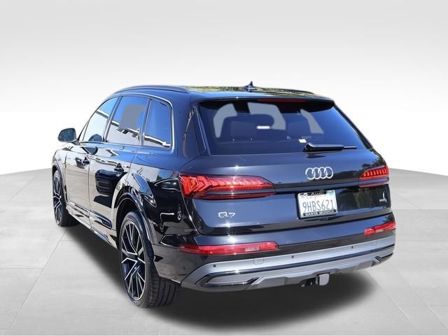 2023 Audi Q7 55 Prestige photo 3
