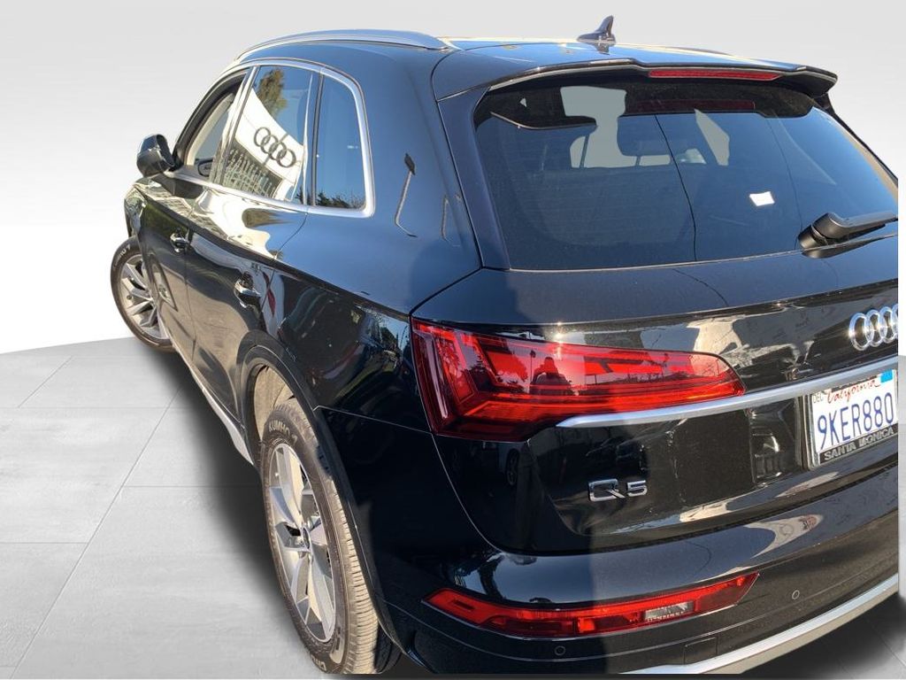 2024 Audi Q5 45 S line Premium photo 3