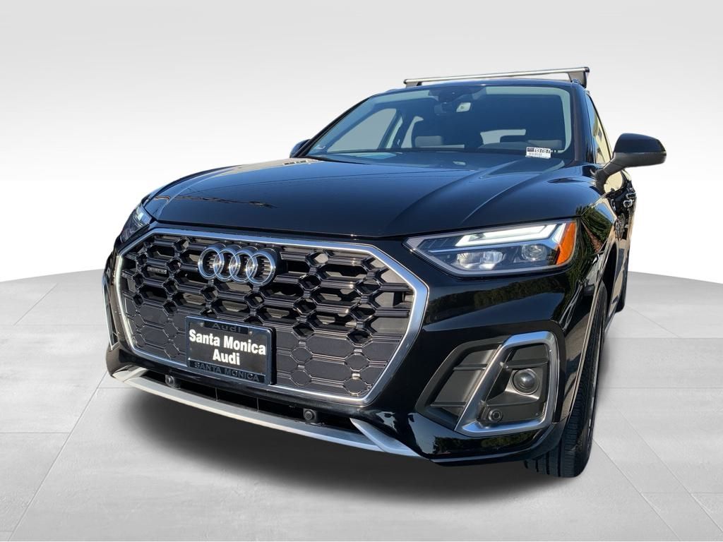 2022 Audi Q5 45 S line Premium photo 2