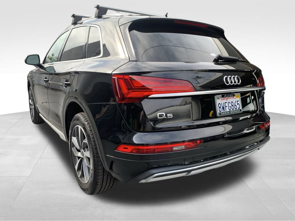 2021 Audi Q5 45 Premium photo 3