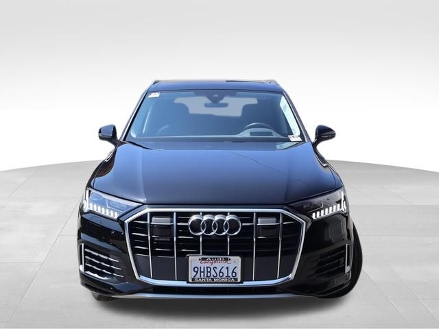 2023 Audi Q7 55 Prestige photo 2