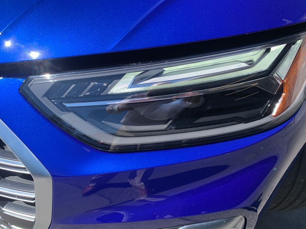 2022 Audi SQ5 Premium Plus photo 3