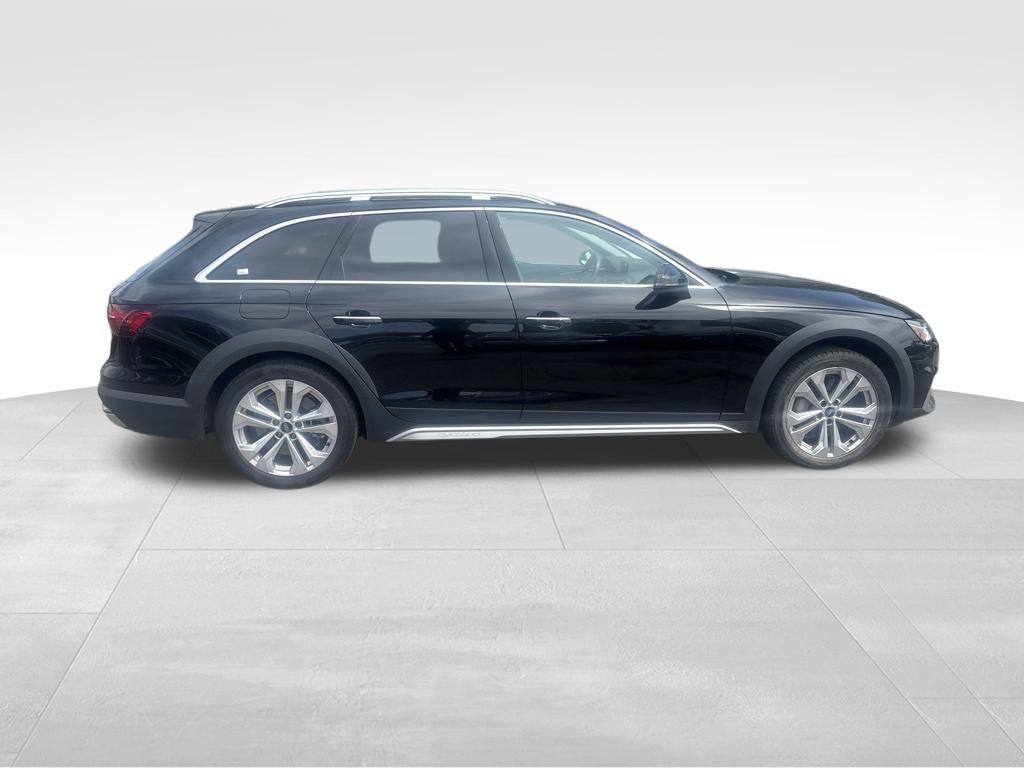 2022 Audi A4 Allroad 45 Premium photo 3