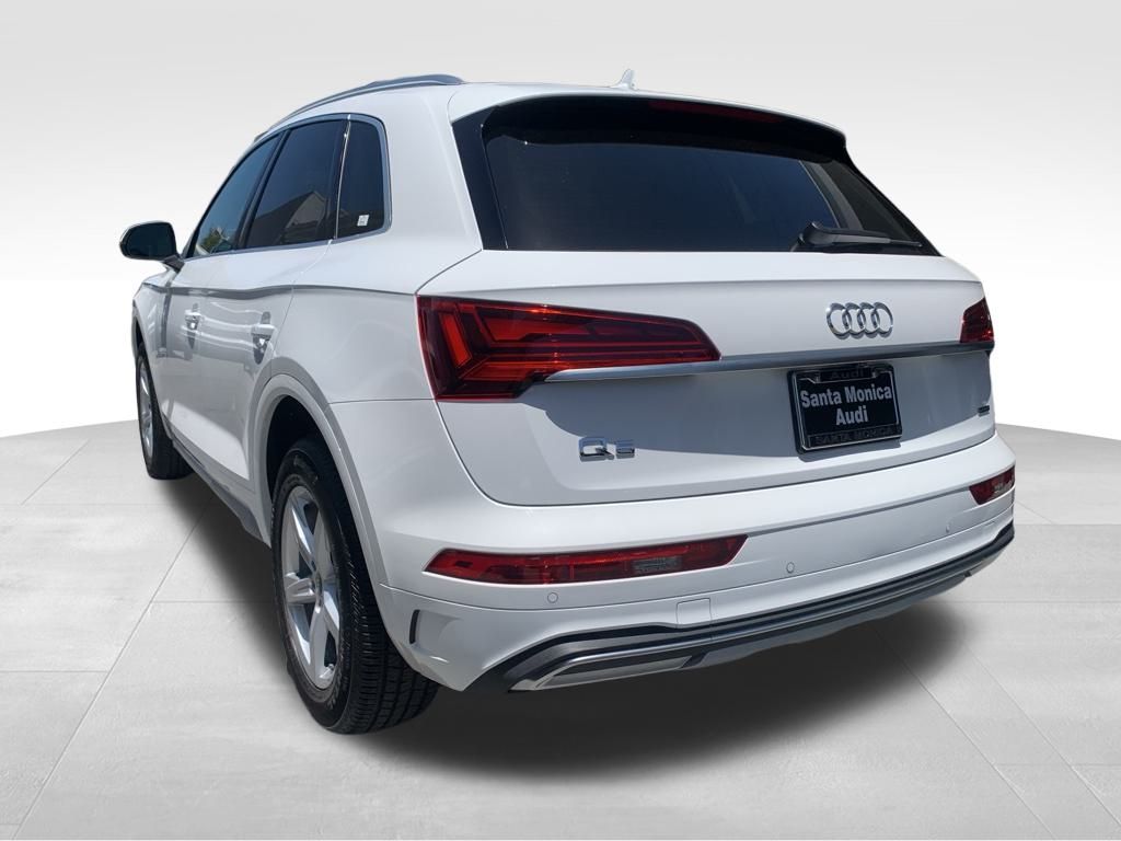 2023 Audi Q5 40 Premium photo 2