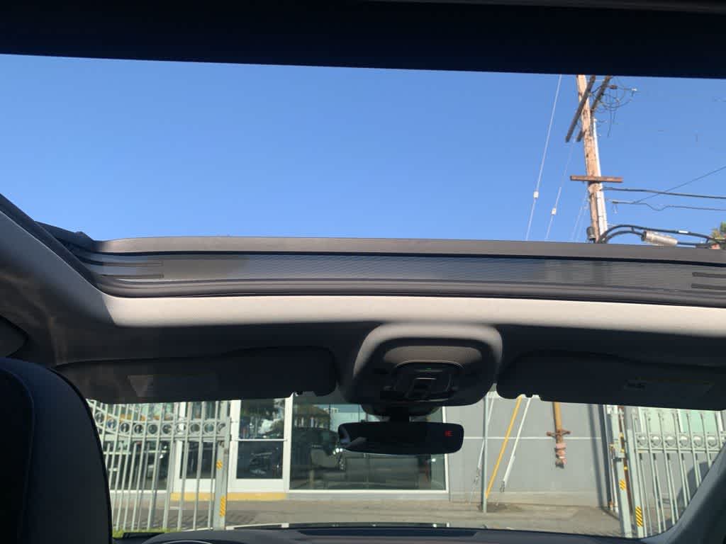 Thumbnail: 2022 Audi Q7 - 33