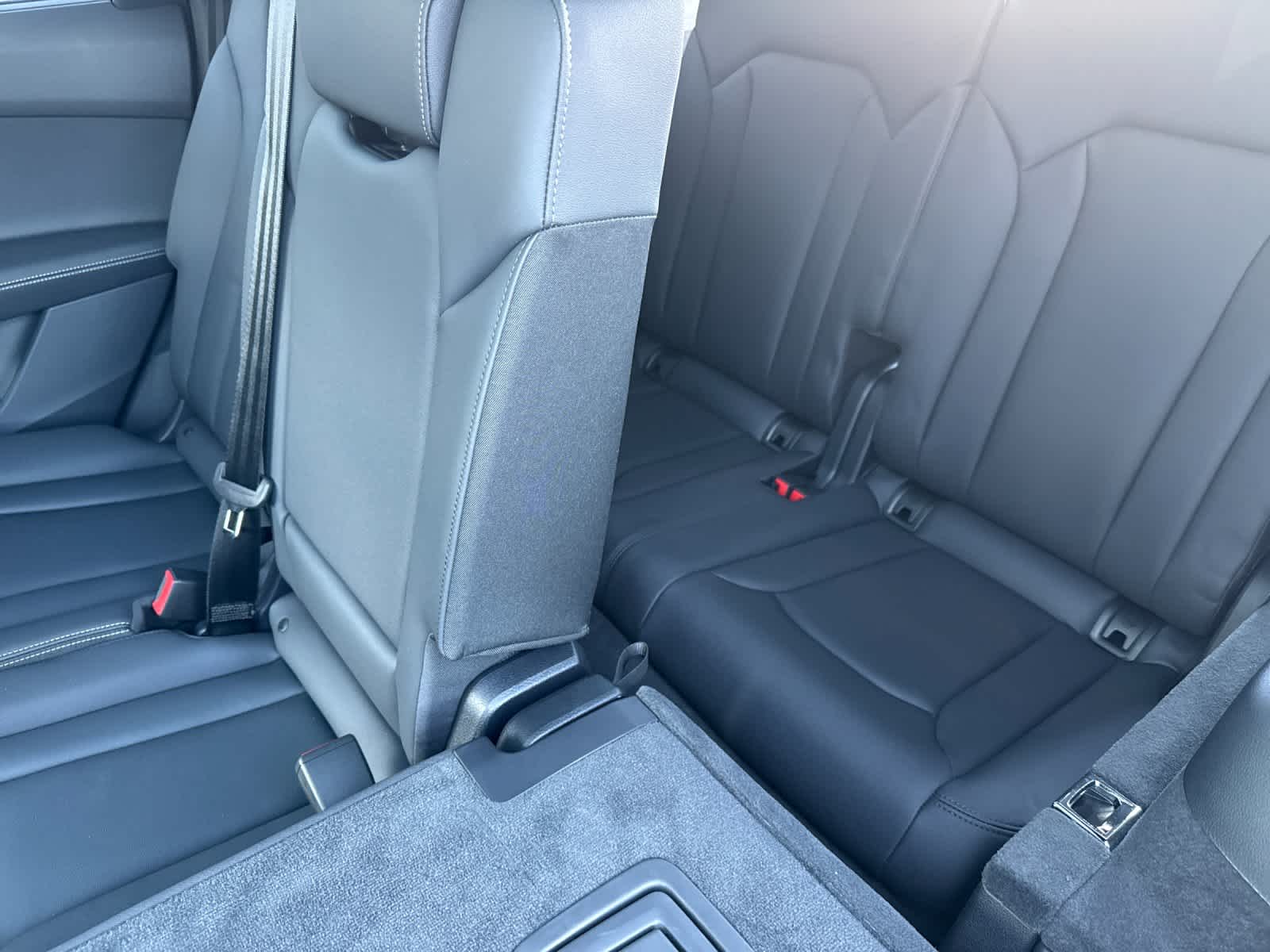 Thumbnail: 2026 Audi Q7 - 15