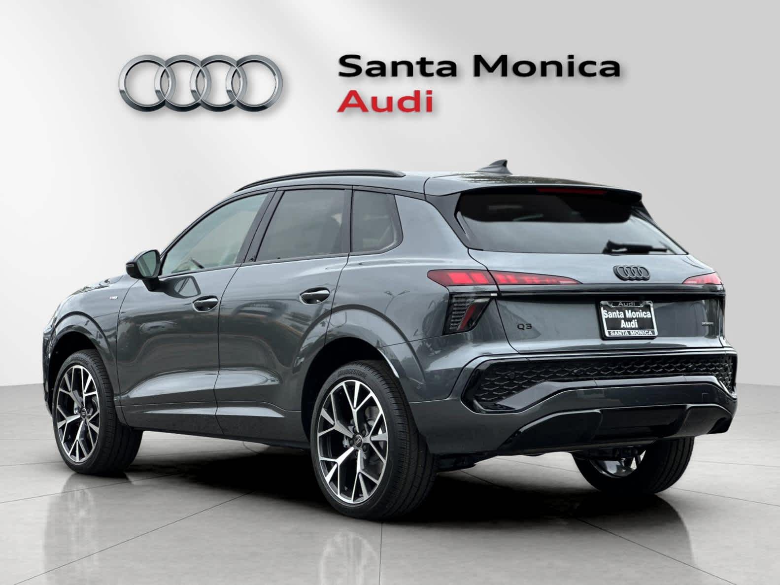 Thumbnail: 2026 Audi Q3 - 6