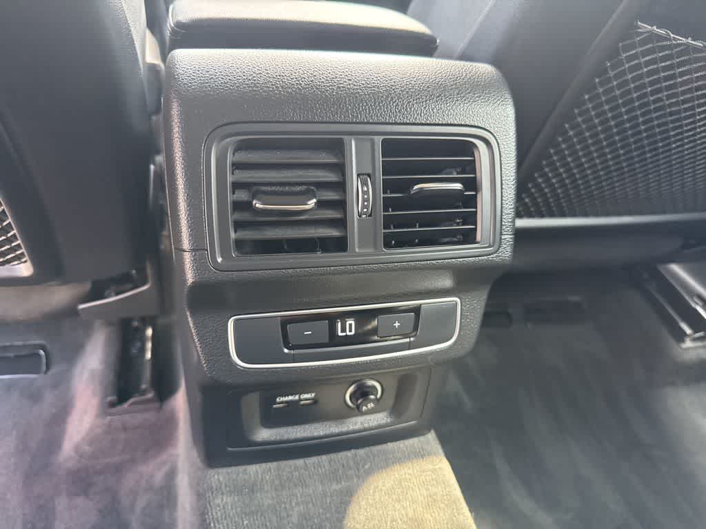 Thumbnail: 2022 Audi Q5 - 26