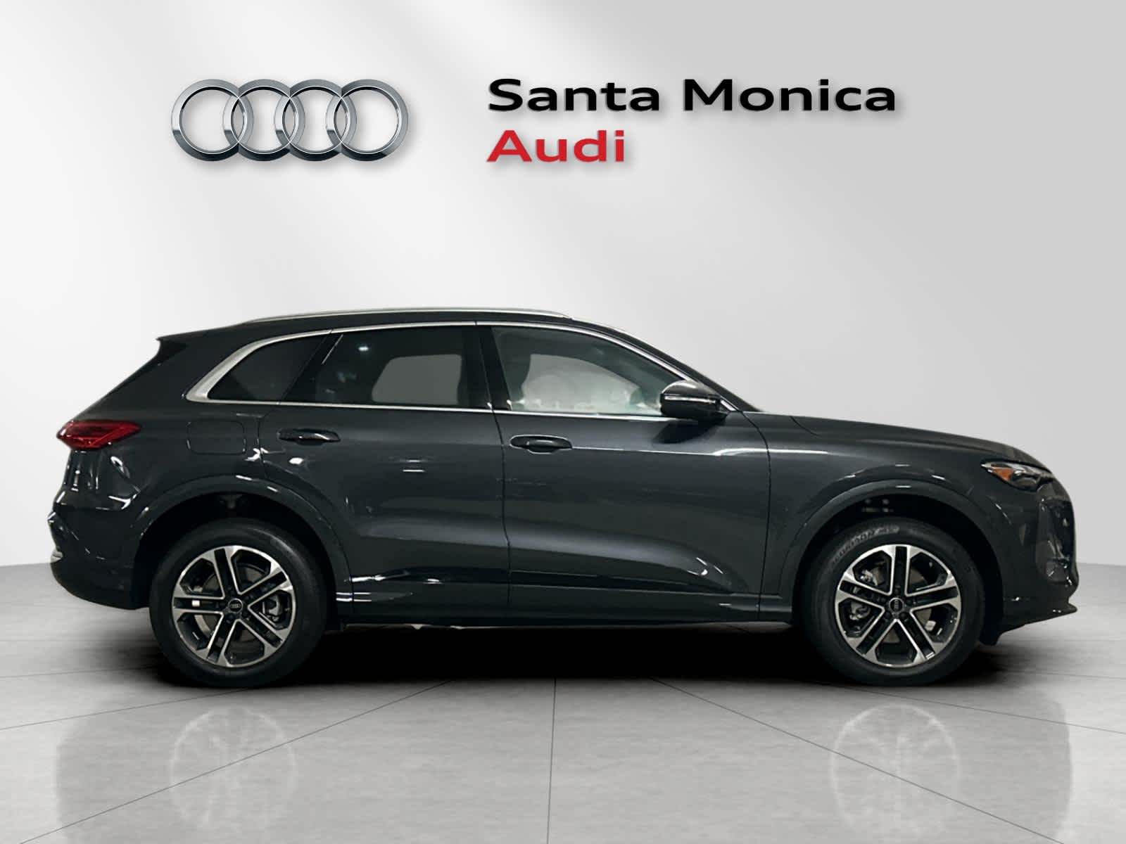 Thumbnail: 2025 Audi Q5 - 8