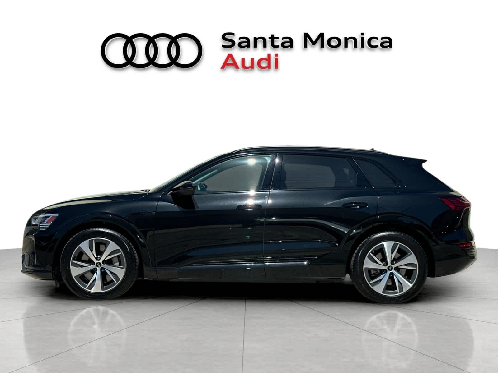 Thumbnail: 2024 Audi Q8 e-tron - 5