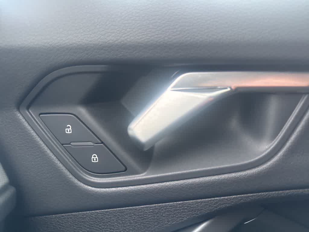 Thumbnail: 2024 Audi Q3 - 27