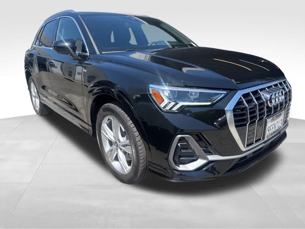 Thumbnail: 2023 Audi Q3 - 1