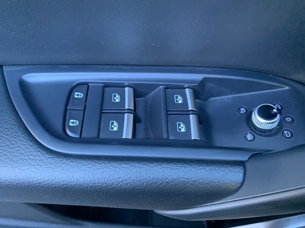 Thumbnail: 2023 Audi Q5 - 19