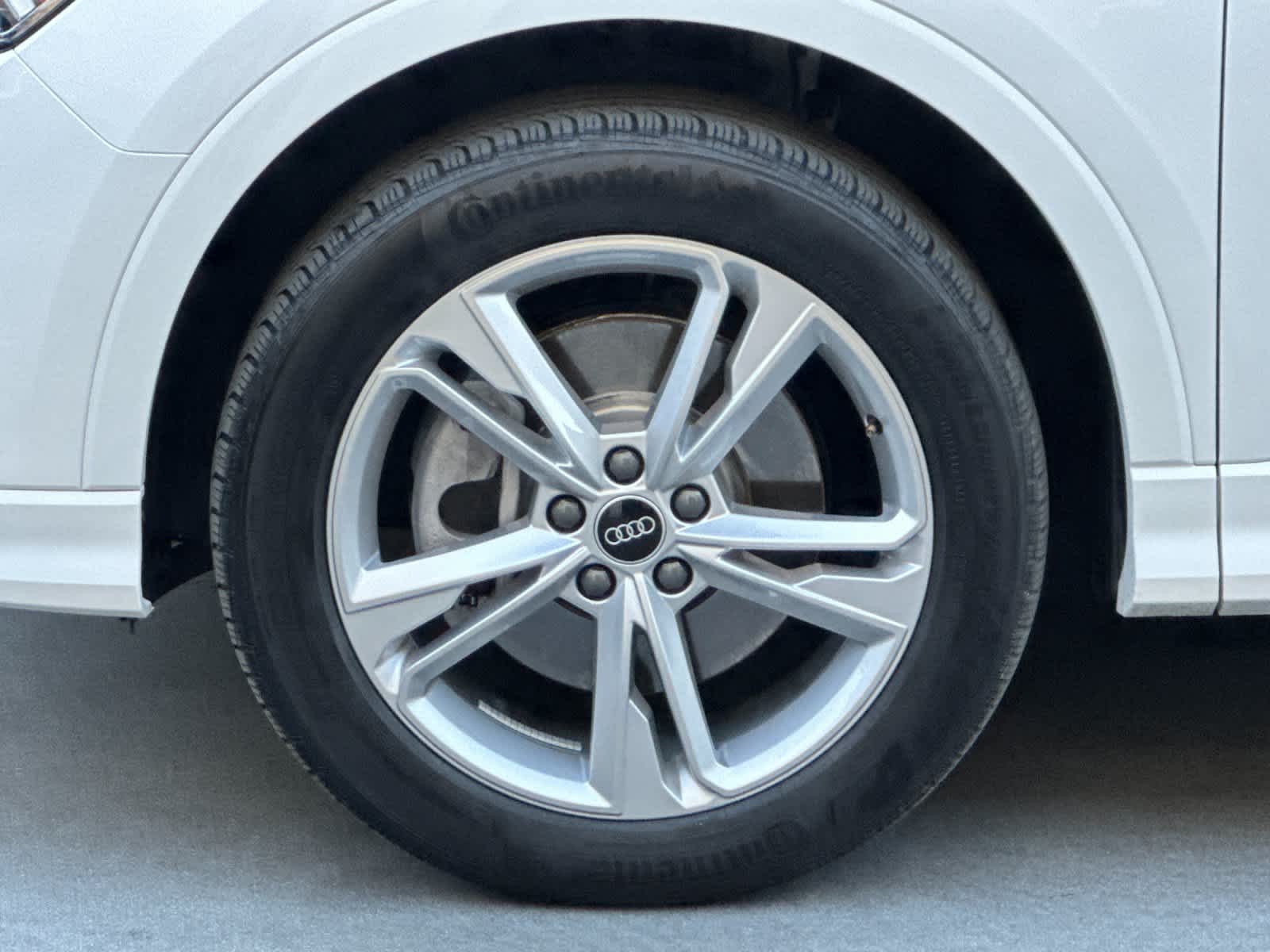 Thumbnail: 2023 Audi Q3 - 26