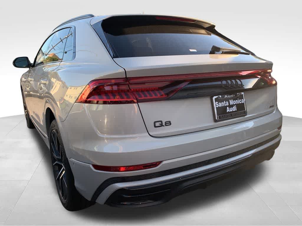 Thumbnail: 2022 Audi Q8 - 3