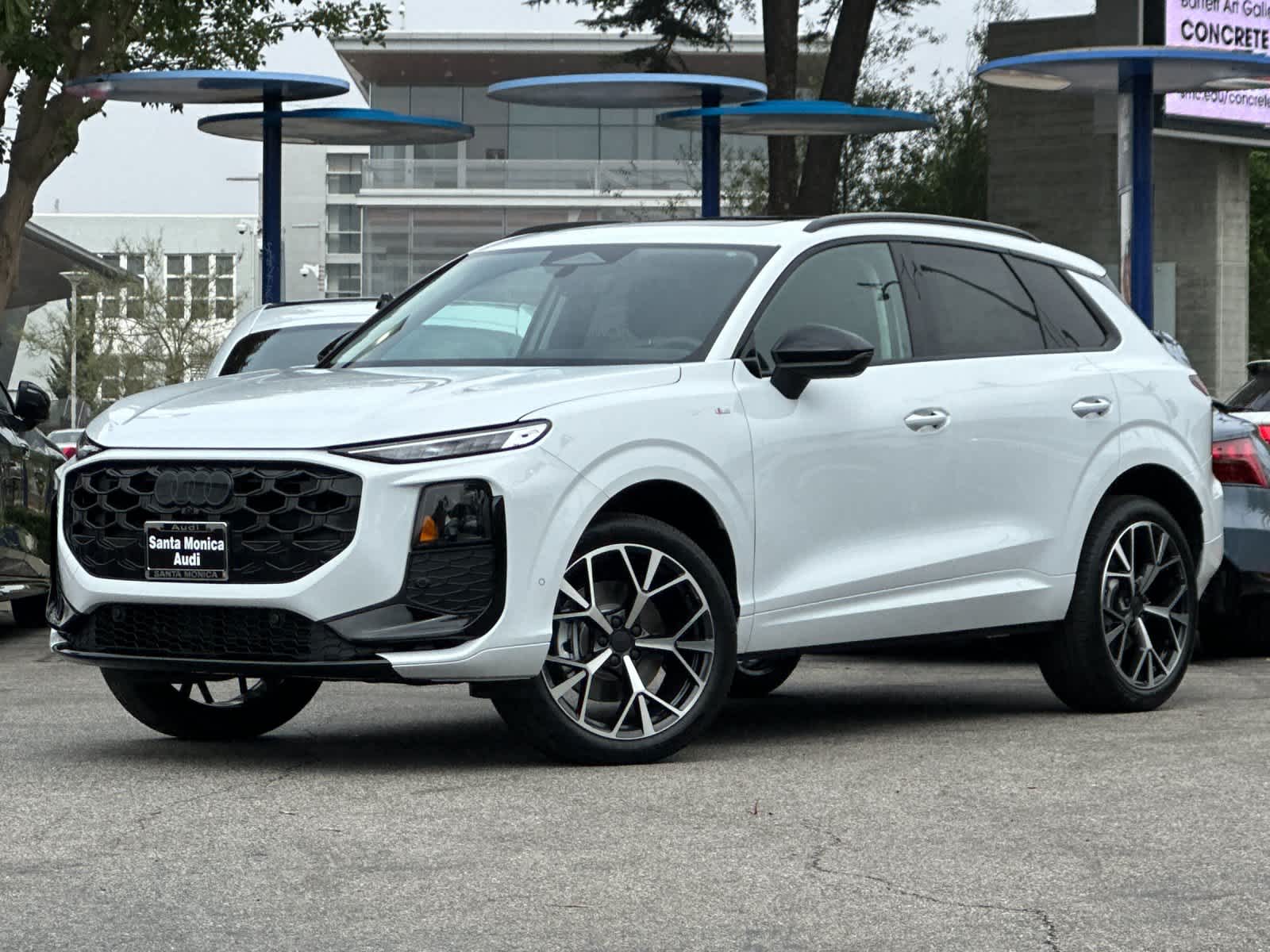 Thumbnail: 2026 Audi Q3 - 1