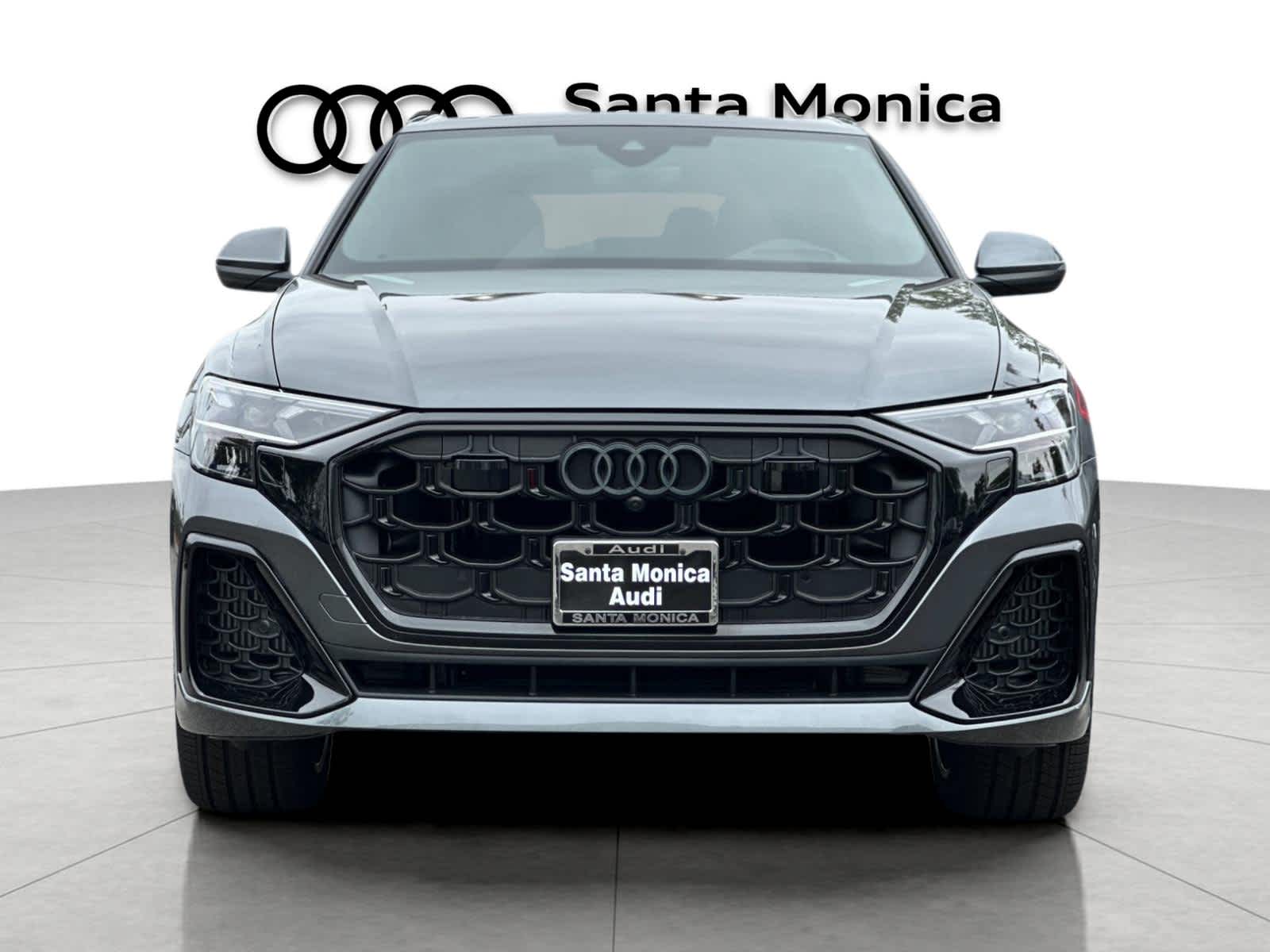 Thumbnail: 2026 Audi Q8 - 10