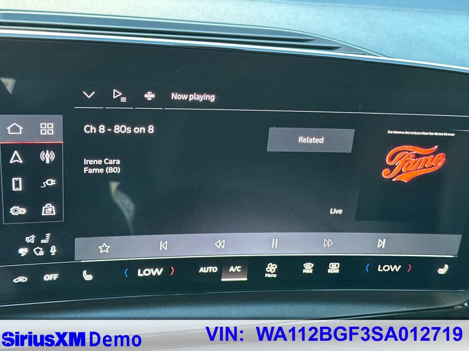 Thumbnail: 2025 Audi Q6 e-tron - 30