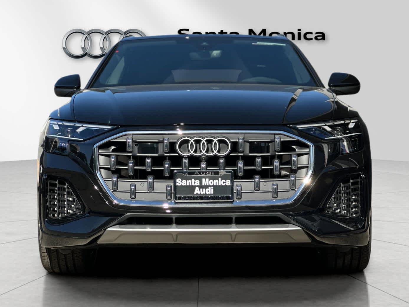 Thumbnail: 2026 Audi Q8 - 10
