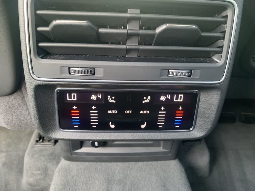 Thumbnail: 2022 Audi Q7 - 30