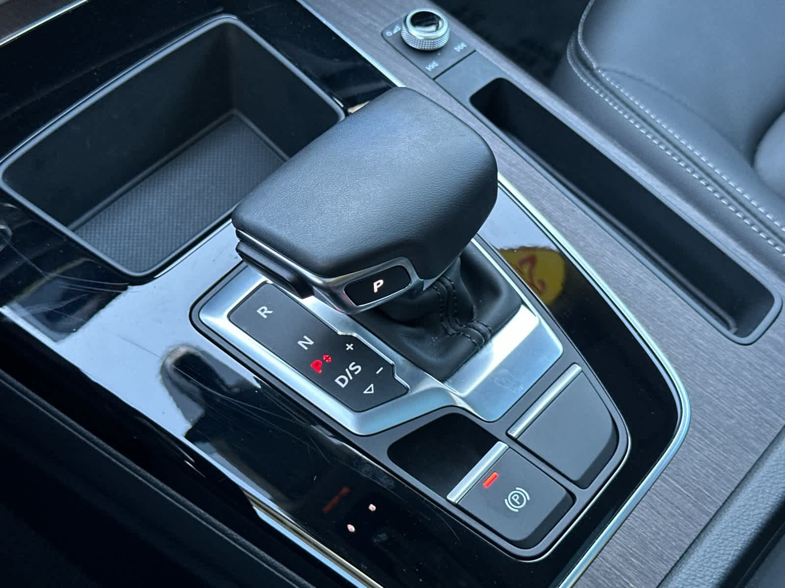 Thumbnail: 2023 Audi Q5 - 21