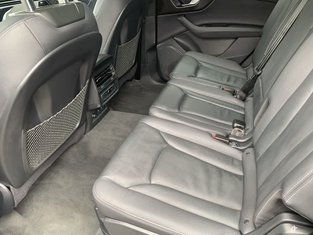 Thumbnail: 2025 Audi Q7 - 19