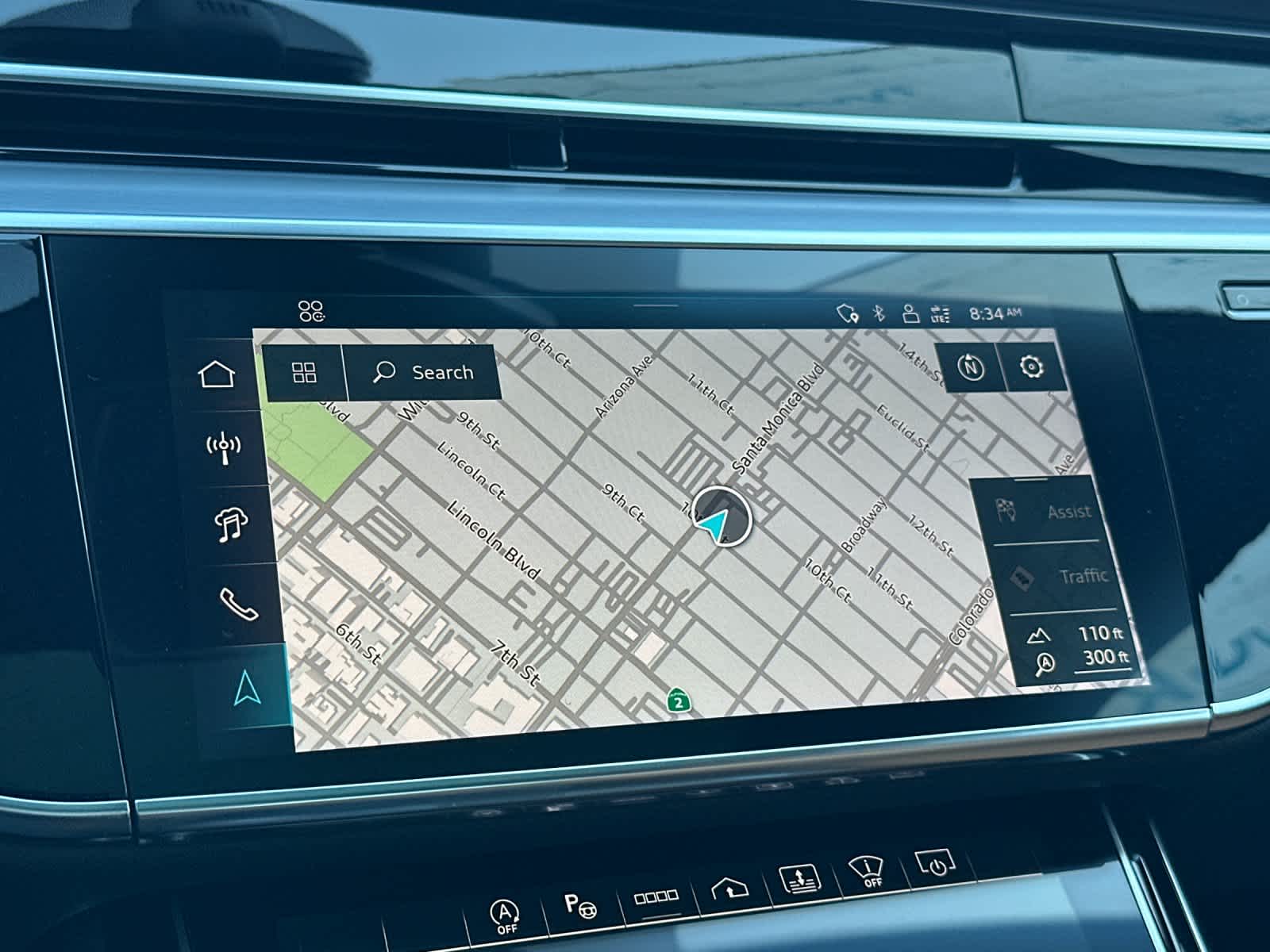 Thumbnail: 2024 Audi S8 - 18