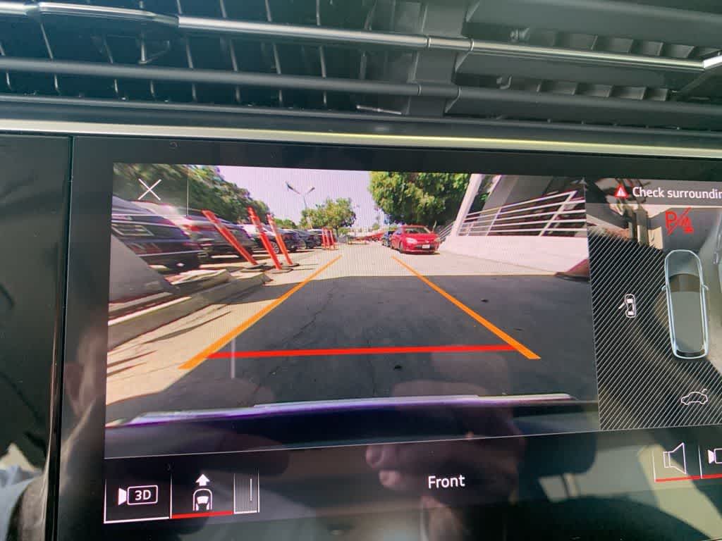 Thumbnail: 2022 Audi Q7 - 11