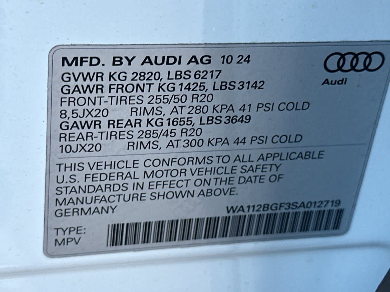 Thumbnail: 2025 Audi Q6 e-tron - 31